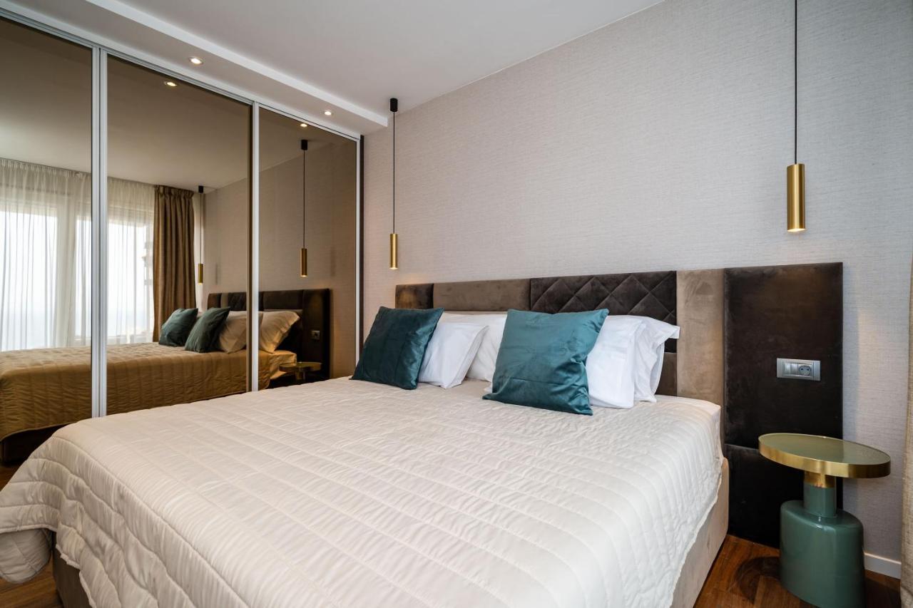 Luxury Libertas